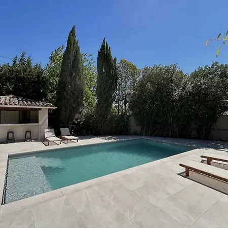 Contemporaine Et Minimaliste Villa *